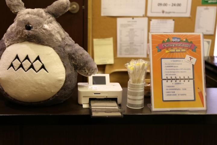 Chocolate Tree Sinchon Hotel Seoul Bagian luar foto