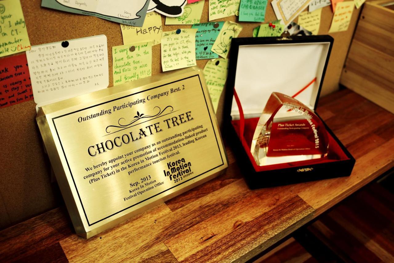 Chocolate Tree Sinchon Hotel Seoul Bagian luar foto